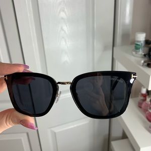 Authentic Tom Ford Unisex Sunglasses